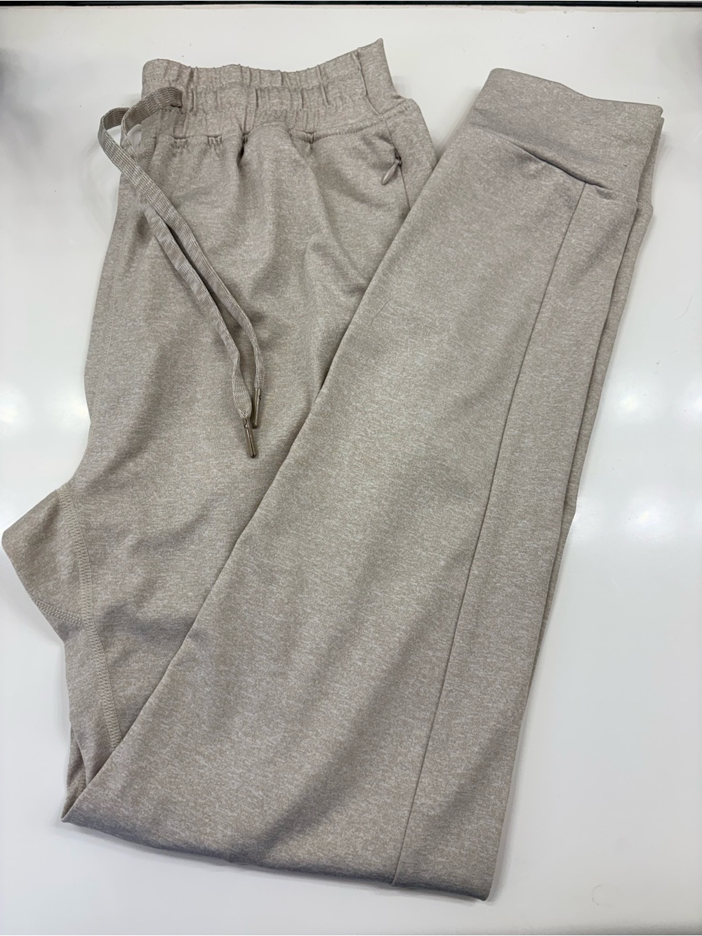 BuffBunny Jewel Heathered Jogger Leggings in Oat Milk